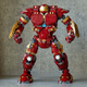 Imagen para el artículo titulado Este Iron Man es el Lego de Marvel más grande y costoso que existe
